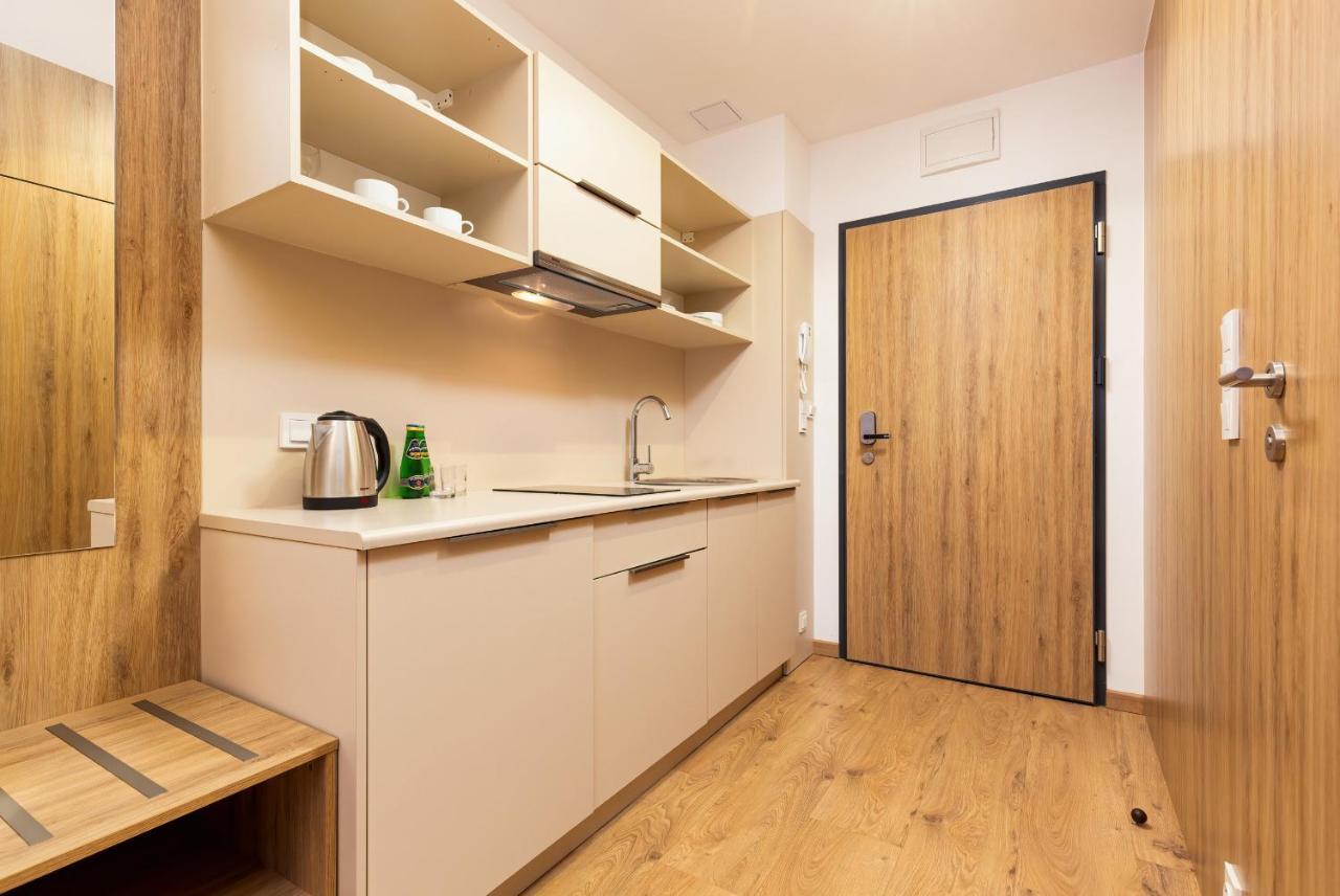 Wolska Residence Apartments With Parking By Noclegi Renters 华沙 外观 照片
