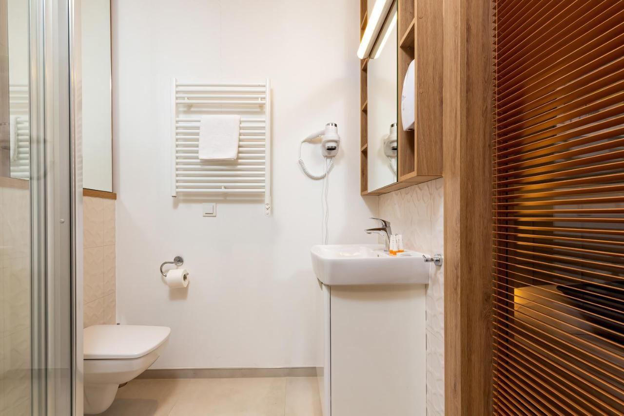 Wolska Residence Apartments With Parking By Noclegi Renters 华沙 外观 照片